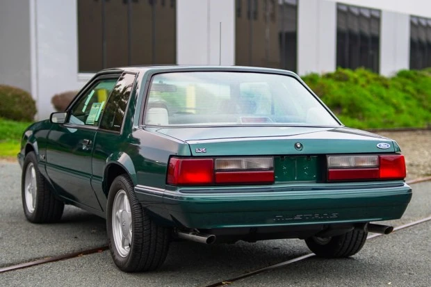 1992 Ford Mustang 3rd Gen - Image 2 of 8