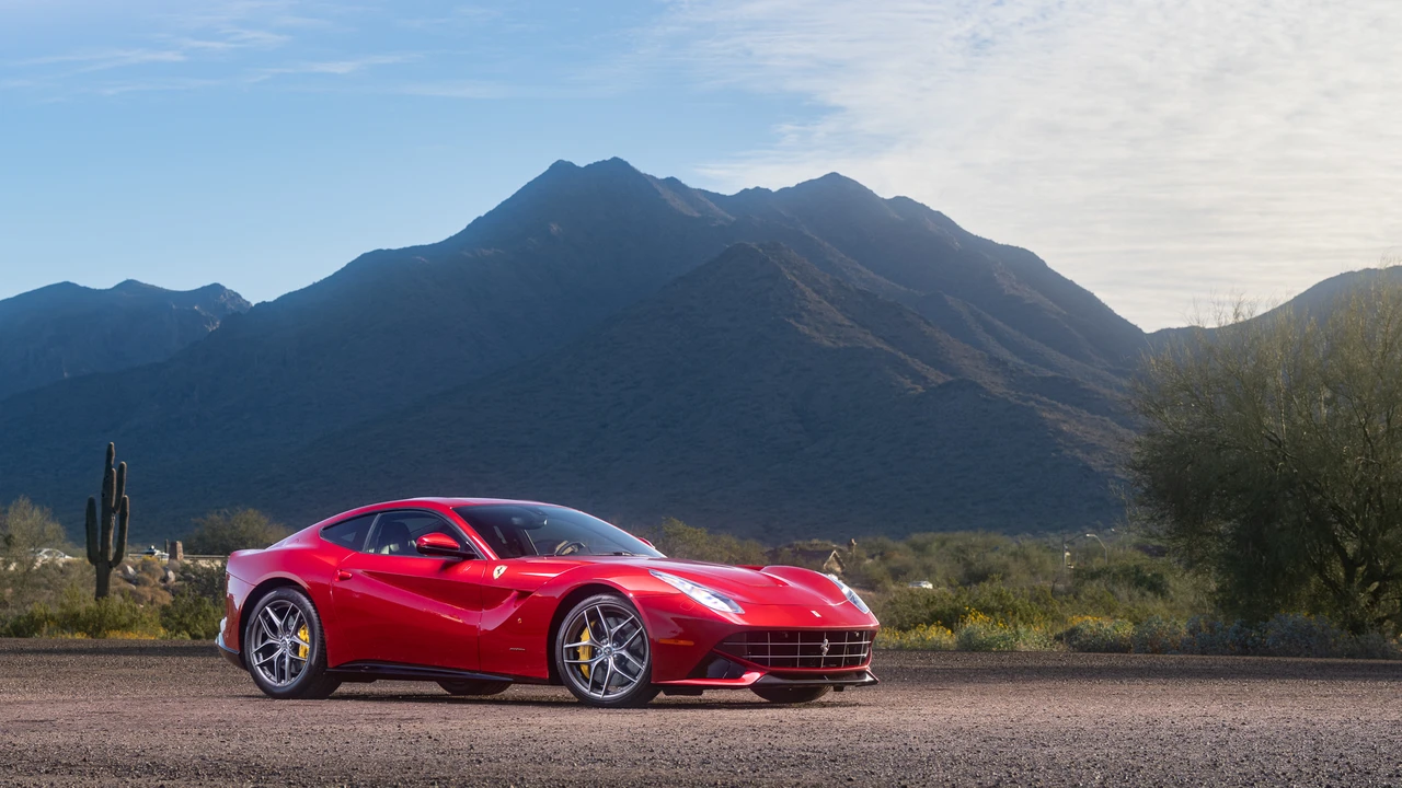 2016 Ferrari F12berlinetta - Image 13 of 31