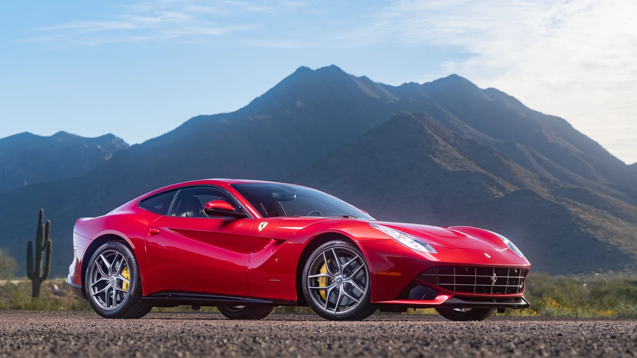 2016 Ferrari F12berlinetta - Image 14 of 31