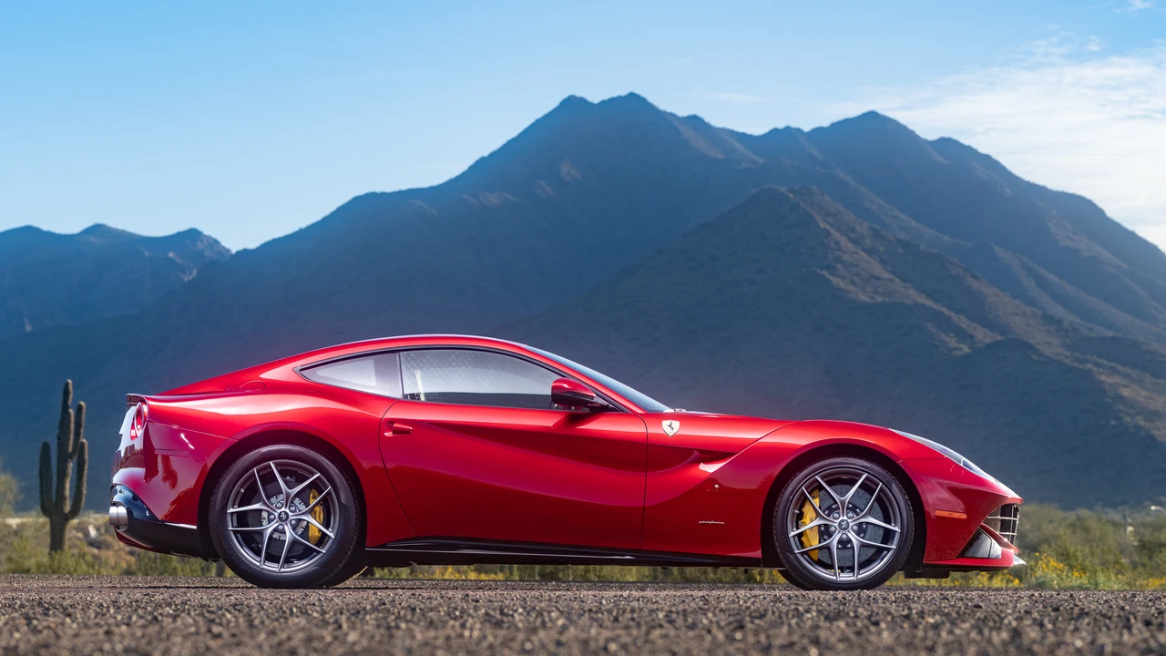 2016 Ferrari F12berlinetta - Image 17 of 31