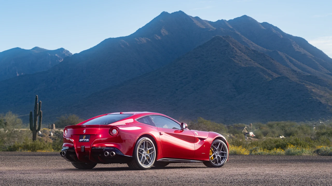 2016 Ferrari F12berlinetta - Image 18 of 31