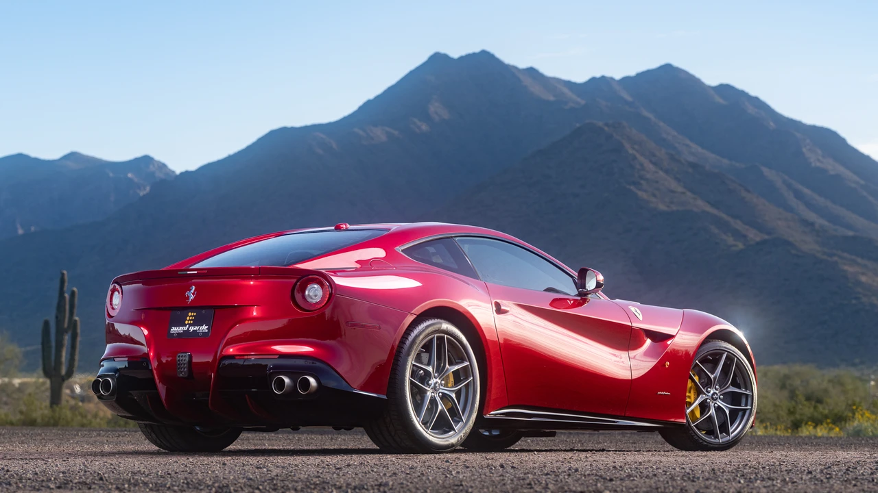 2016 Ferrari F12berlinetta - Image 19 of 31