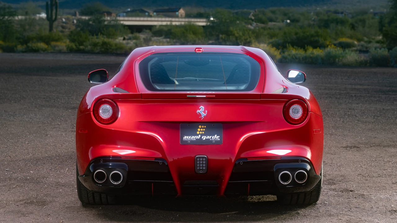 2016 Ferrari F12berlinetta - Image 23 of 31