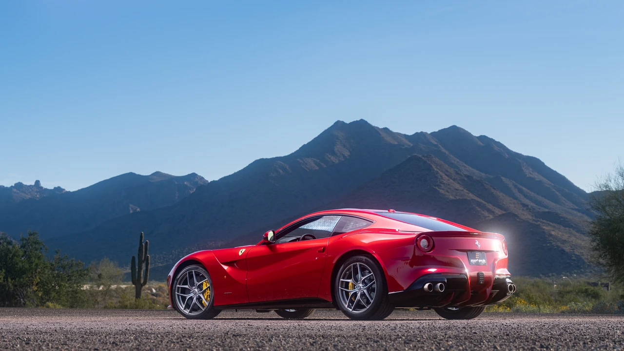 2016 Ferrari F12berlinetta - Image 26 of 31