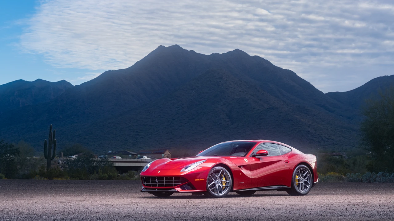 2016 Ferrari F12berlinetta - Image 4 of 31