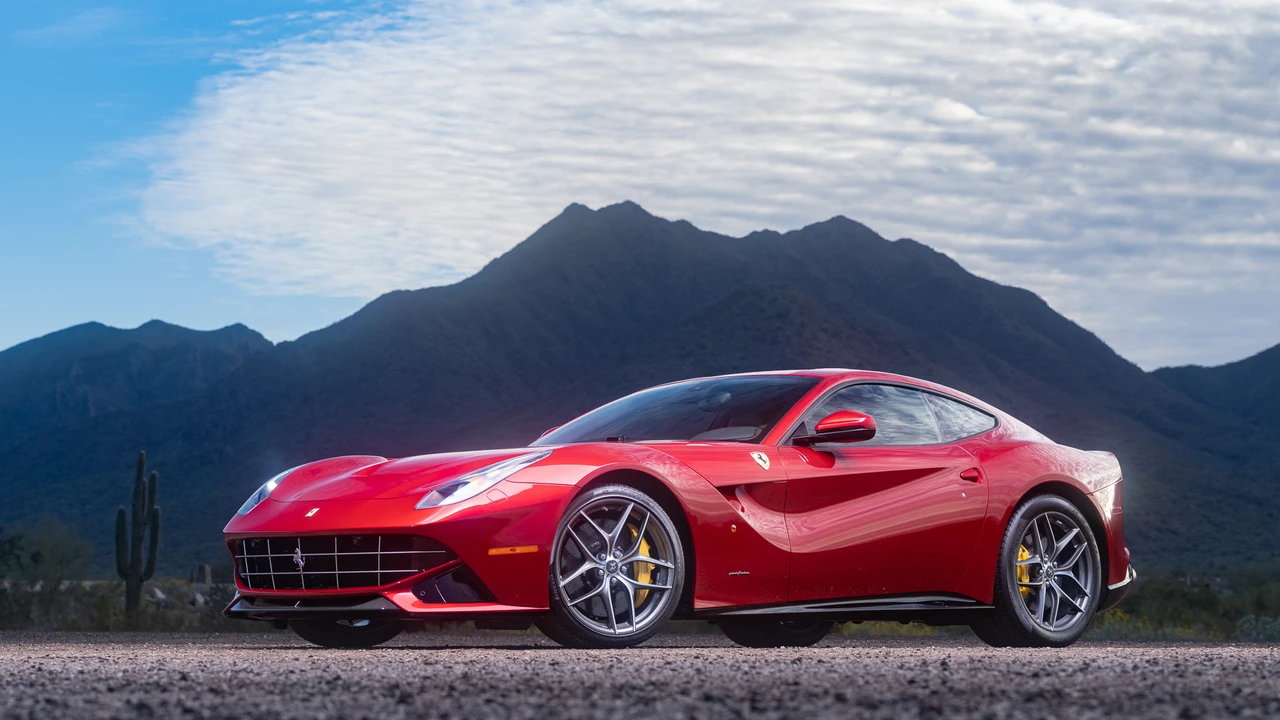2016 Ferrari F12berlinetta - Image 5 of 31