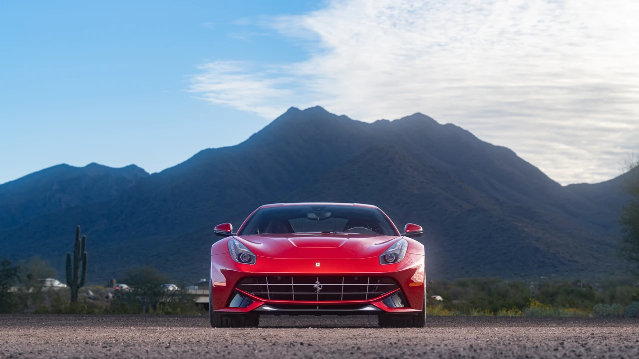 2016 Ferrari F12berlinetta - Image 7 of 31