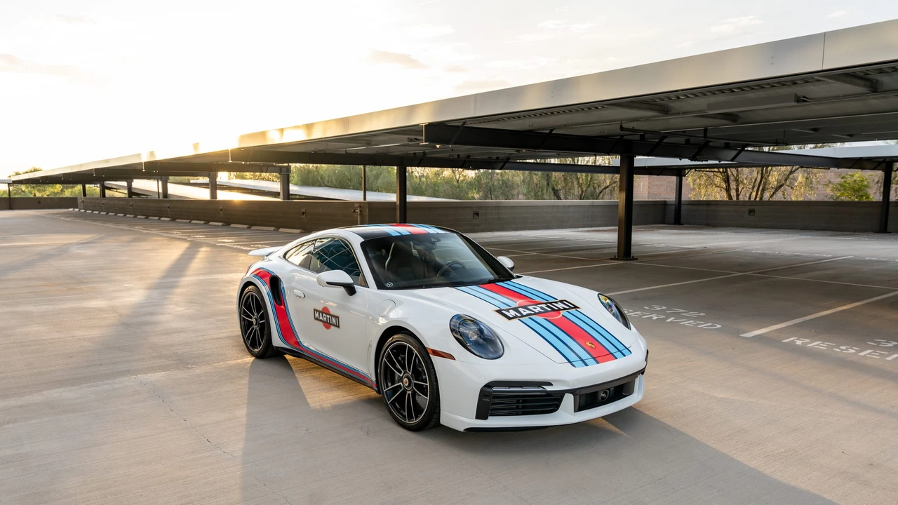 2025 Porsche 992 Turbo S - Image 14 of 31