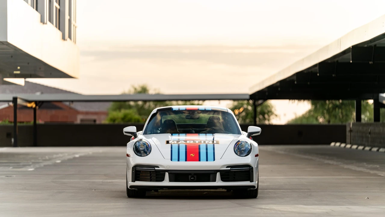 2025 Porsche 992 Turbo S - Image 10 of 31
