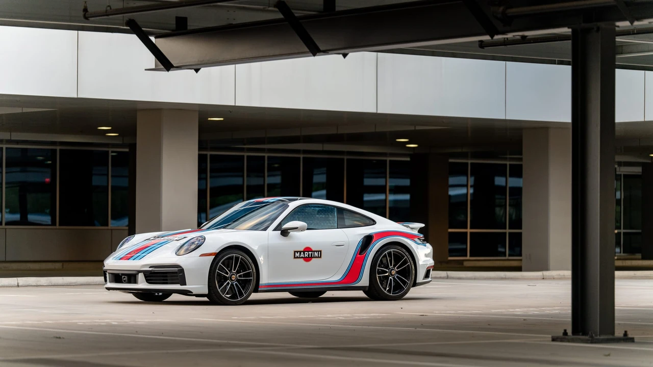 2025 Porsche 992 Turbo S - Image 2 of 31