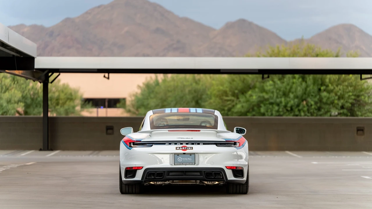 2025 Porsche 992 Turbo S - Image 26 of 31