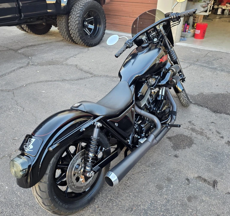 Harley-Davidson FXR - Image 2 of 8