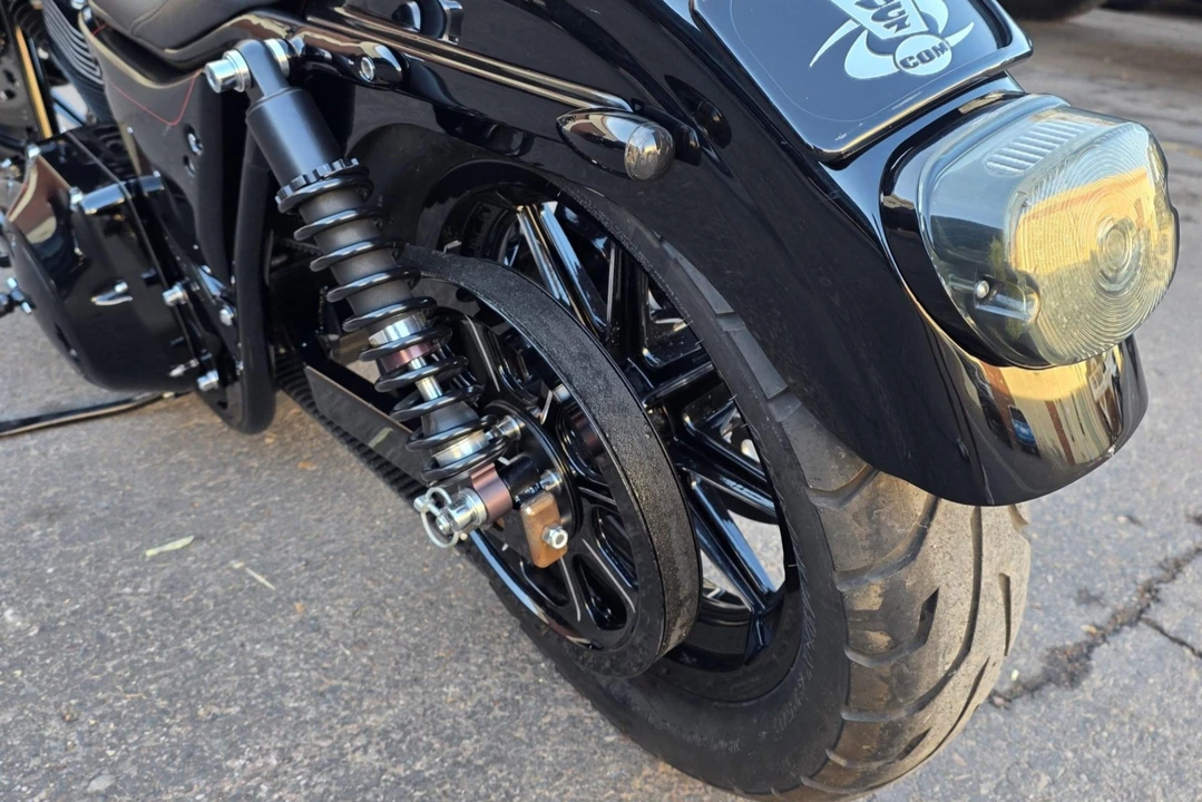 Harley-Davidson FXR - Image 7 of 8