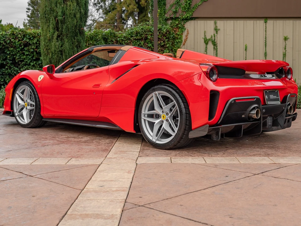 2020 Ferrari 488 Pista Spider - Image 5 of 31