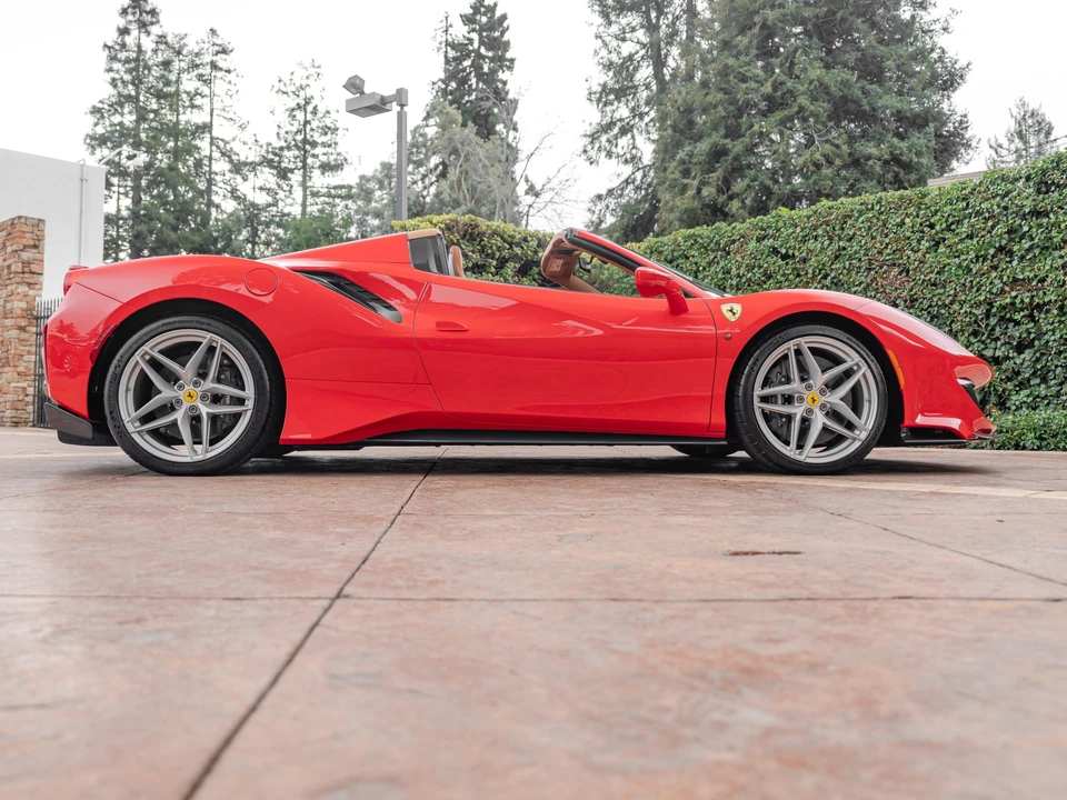 2020 Ferrari 488 Pista Spider - Image 8 of 31