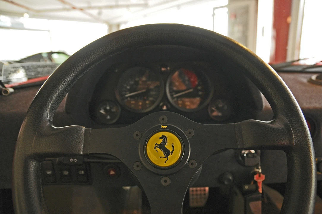 1990 Ferrari F40 - Image 2 of 31