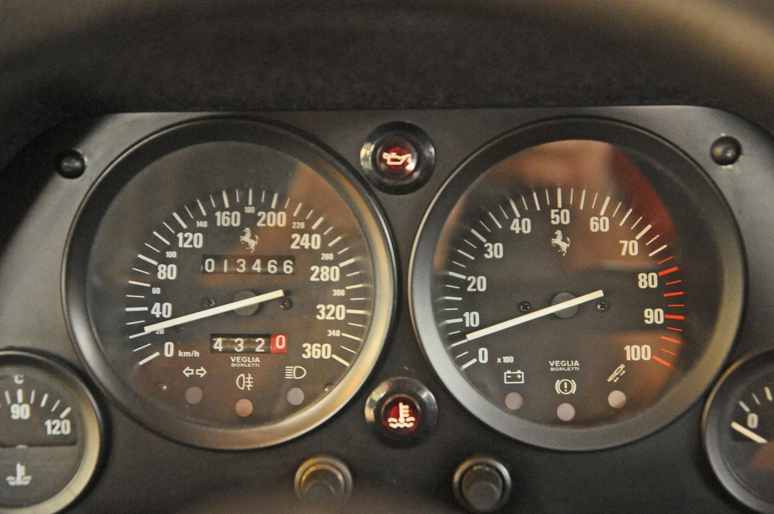 1990 Ferrari F40 - Image 9 of 31