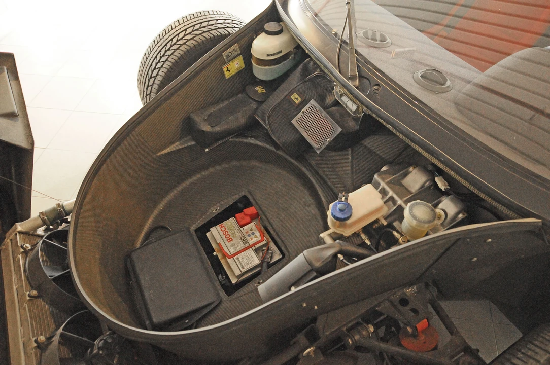 1990 Ferrari F40 - Image 13 of 31