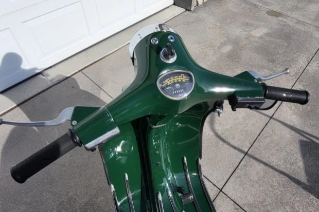 1982 Vespa Super & Primavera & P - Image 4 of 6