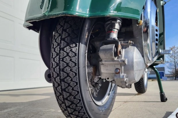 1982 Vespa Super & Primavera & P - Image 6 of 6