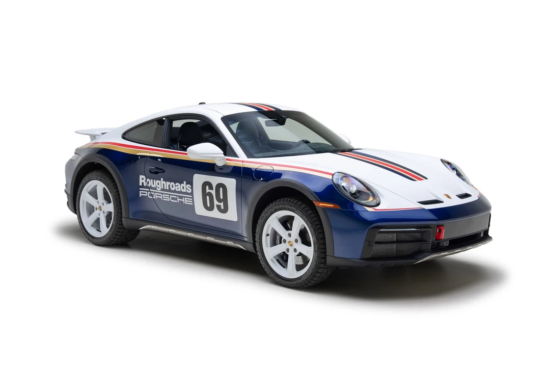 2023 Porsche 992 Dakar - Image 2 of 31