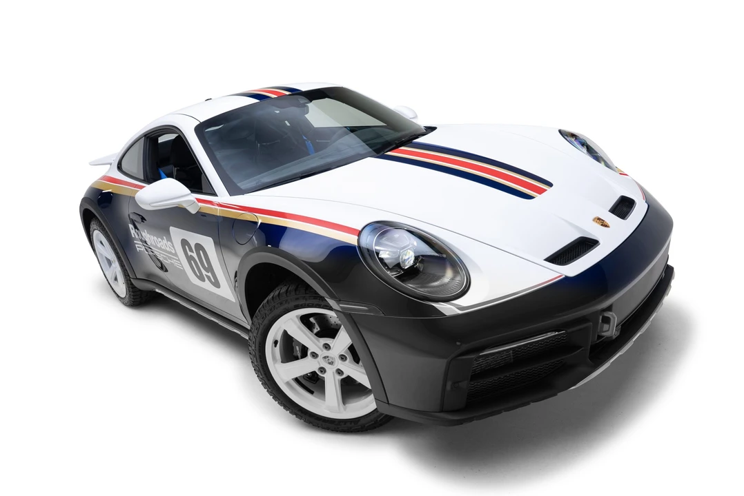2023 Porsche 992 Dakar - Image 10 of 31