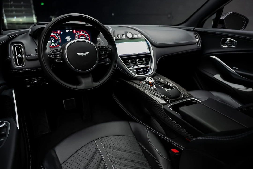 2023 Aston Martin DBX - Image 2 of 31