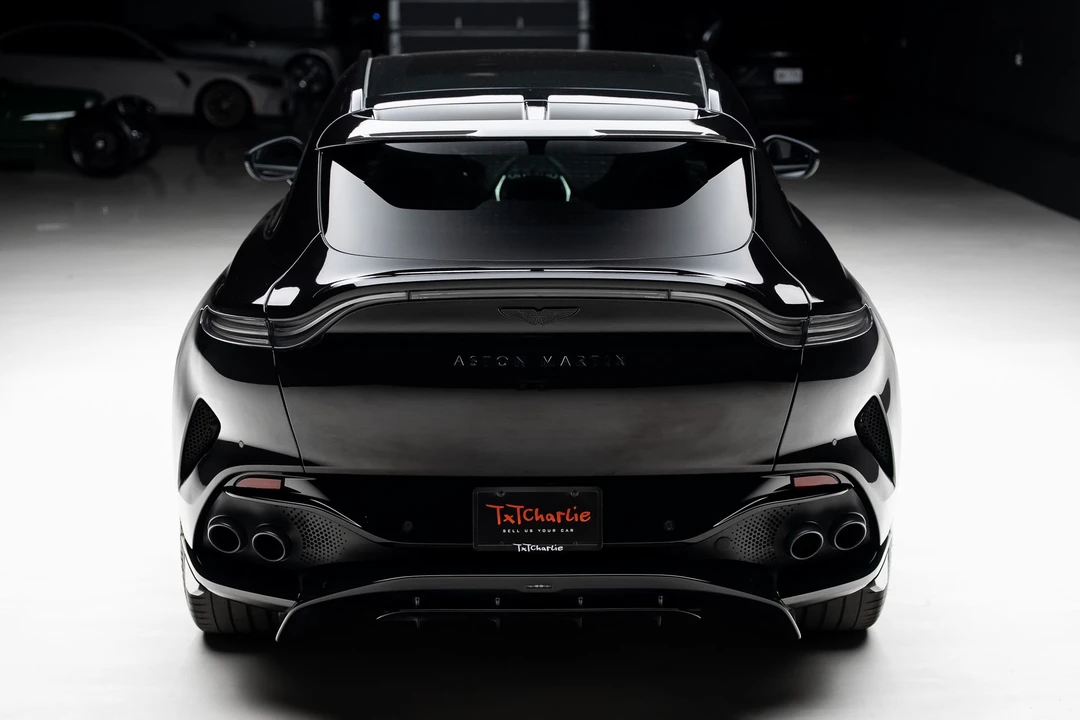 2023 Aston Martin DBX - Image 24 of 31