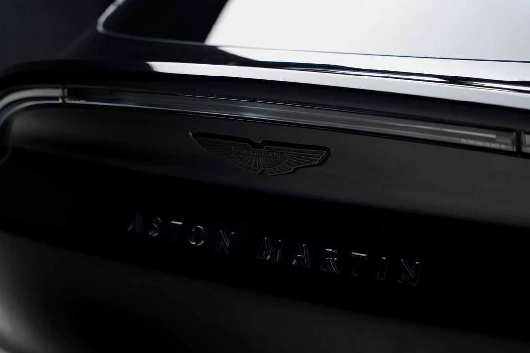 2023 Aston Martin DBX - Image 29 of 31