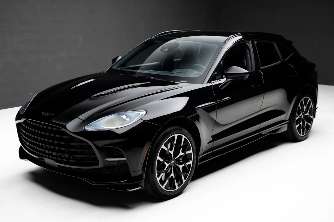 2023 Aston Martin DBX - Image 5 of 31