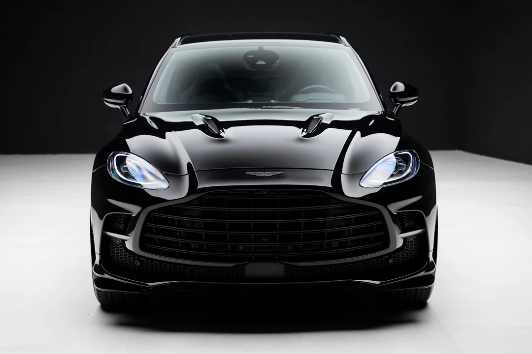 2023 Aston Martin DBX - Image 7 of 31