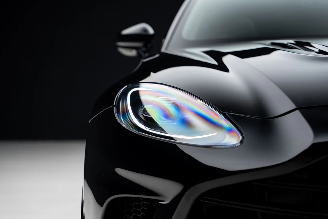 2023 Aston Martin DBX - Image 9 of 31