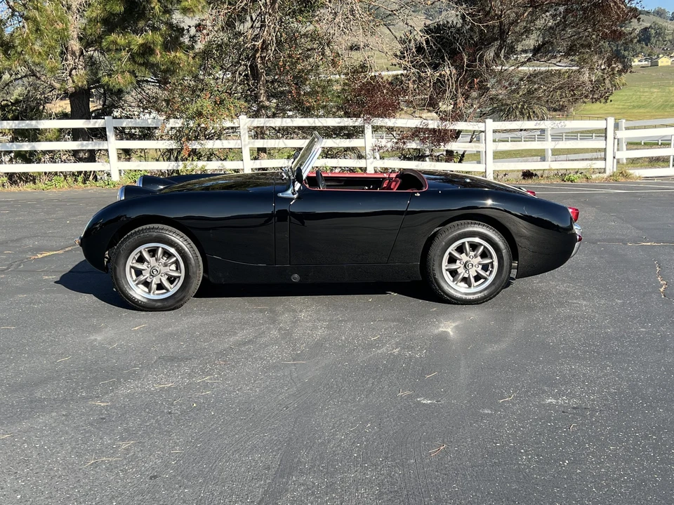1960 Austin-Healey Sprite Mark I - Image 13 of 31