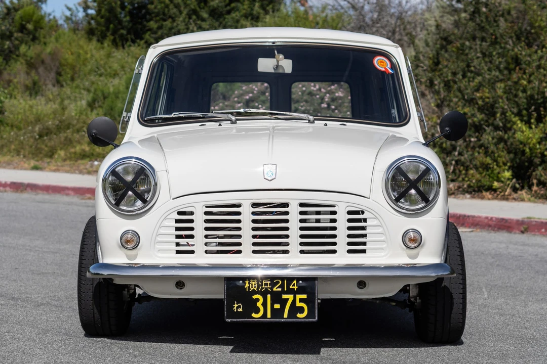 Mini Classic Mini - Image 4 of 31