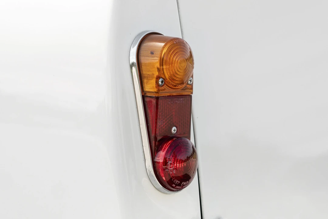 Mini Classic Mini - Image 23 of 31
