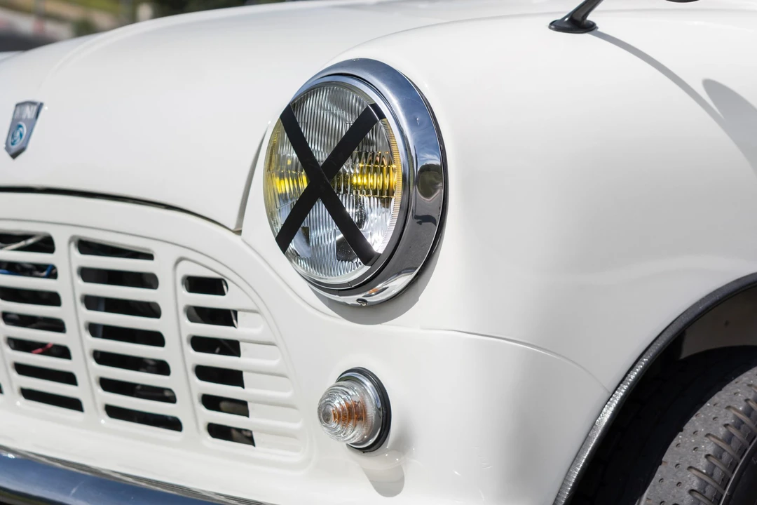 Mini Classic Mini - Image 21 of 31