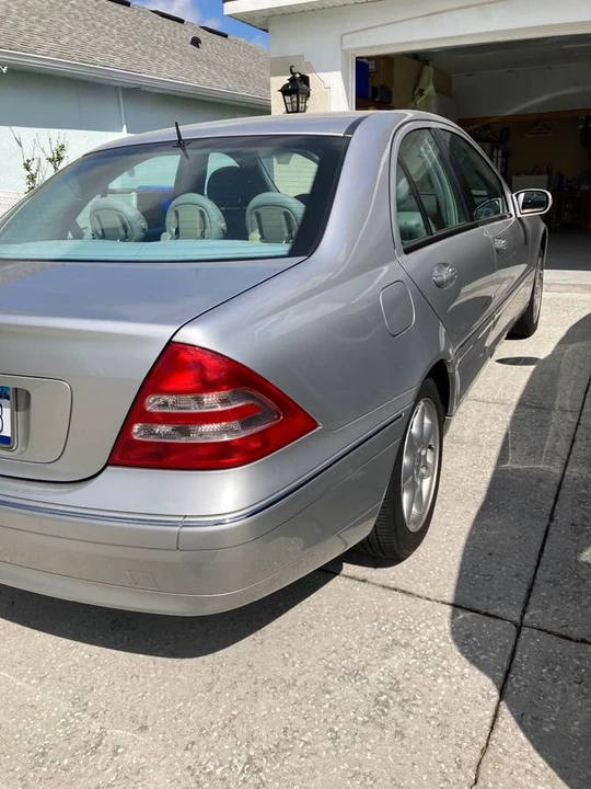 2002 Mercedes-Benz W203 C-Class - Image 2 of 9