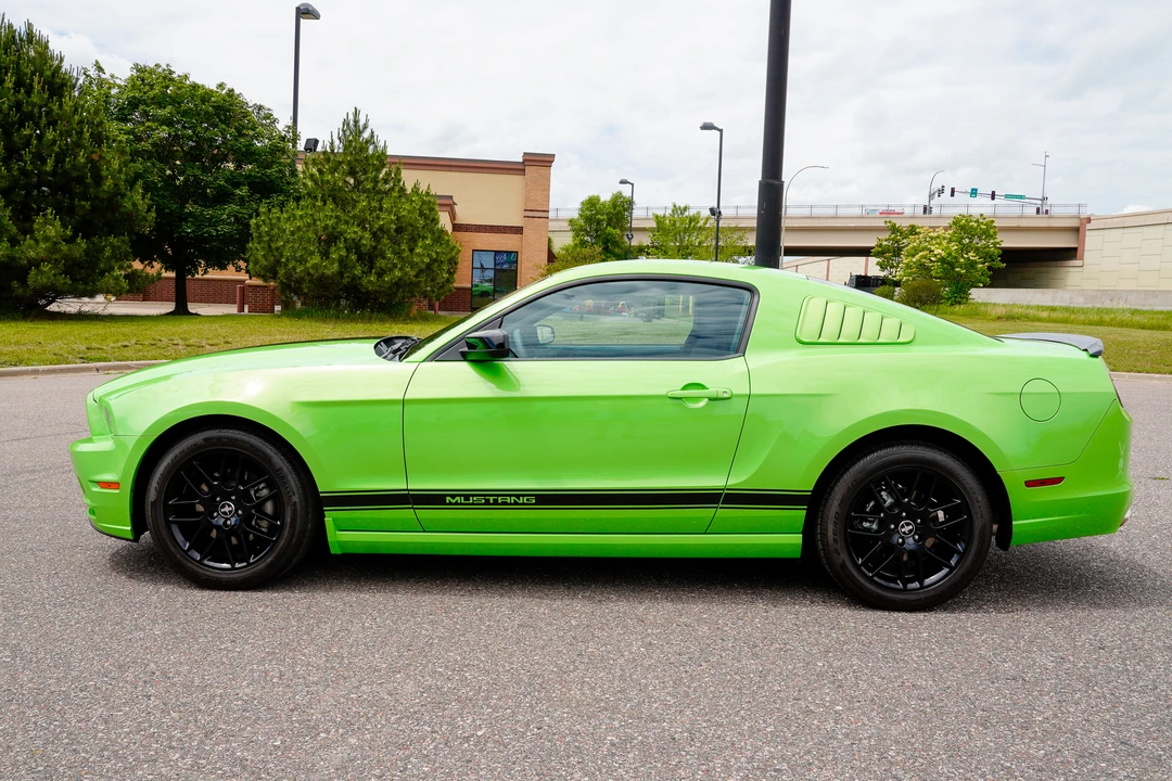 2014 Ford S197 Mustang - Image 4 of 31