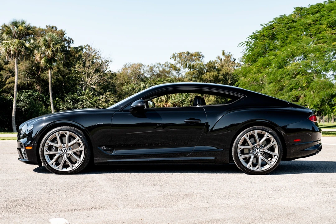 2023 Bentley Continental GT Speed 3rd Gen - Image 2 of 31