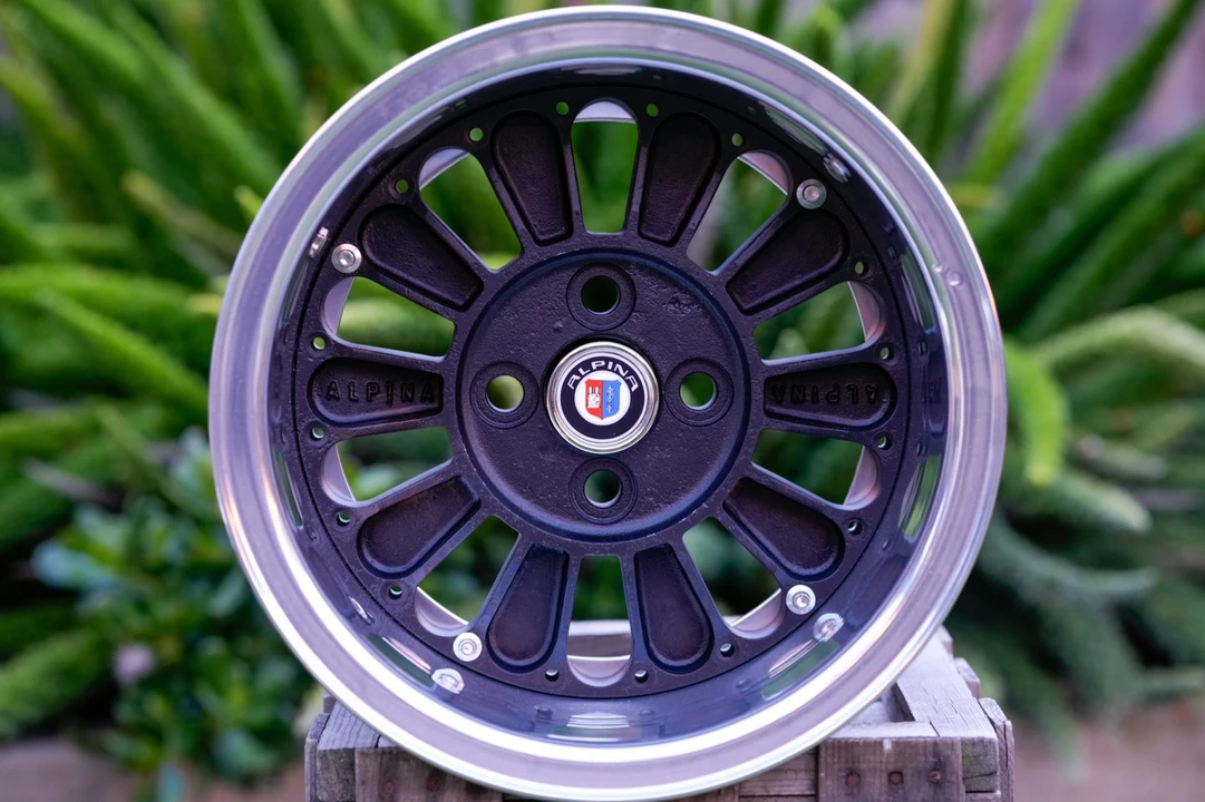 Parts & Memorabilia Other Wheels - Image 3 of 5