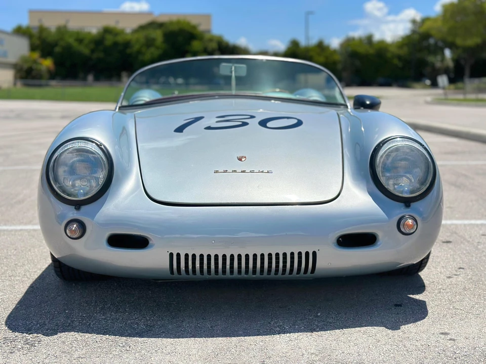Porsche 550 - Image 10 of 31