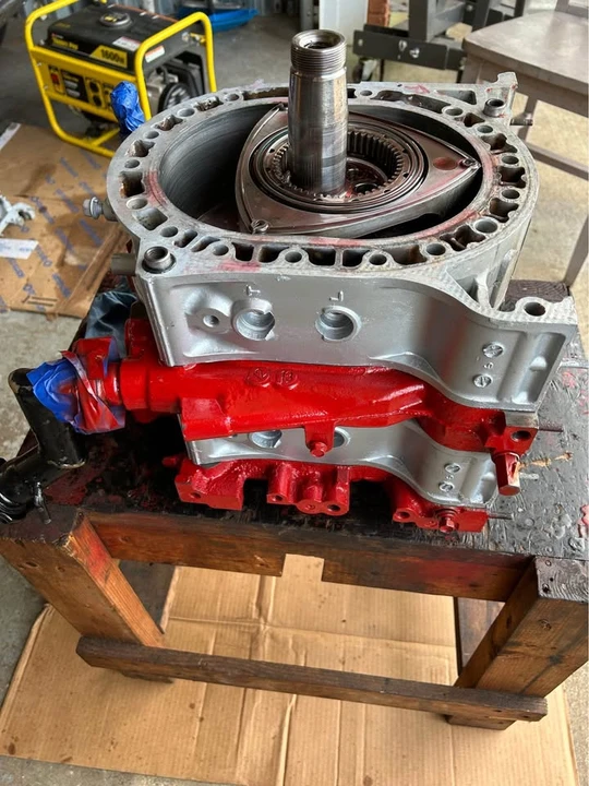 Parts & Memorabilia Engines - Image 5 of 6