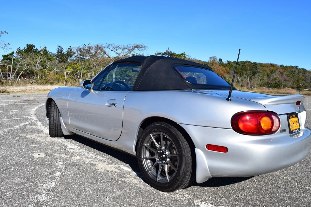 1999 Mazda NB MX-5 Miata - Image 24 of 31