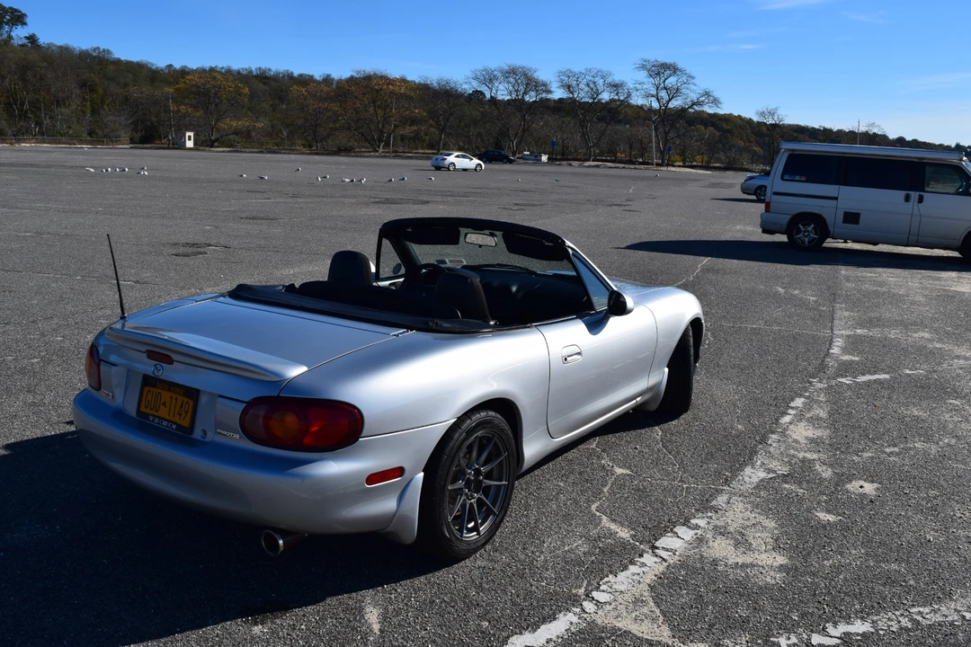 1999 Mazda NB MX-5 Miata - Image 9 of 31