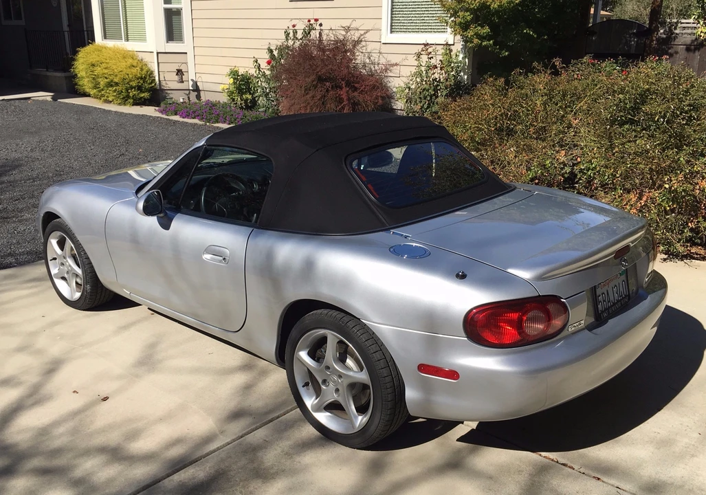 2003 Mazda NB MX-5 Miata - Image 9 of 31