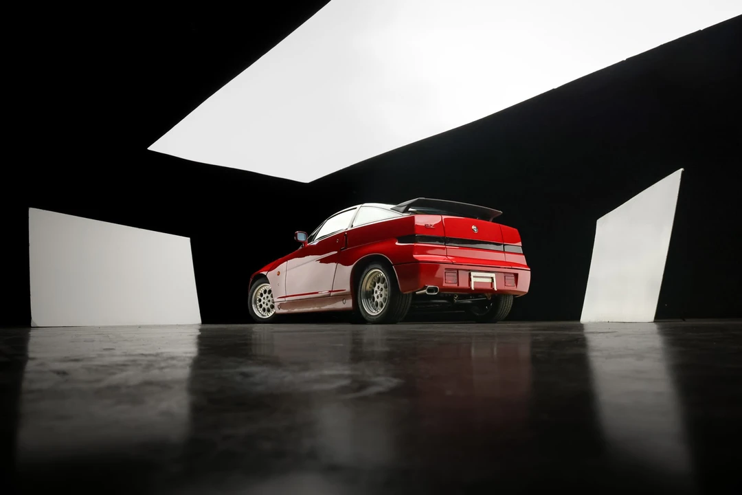 1991 Alfa Romeo SZ - Image 5 of 31