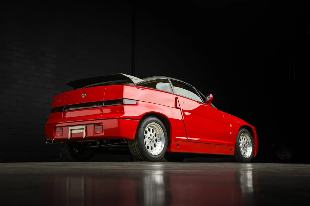 1991 Alfa Romeo SZ - Image 23 of 31