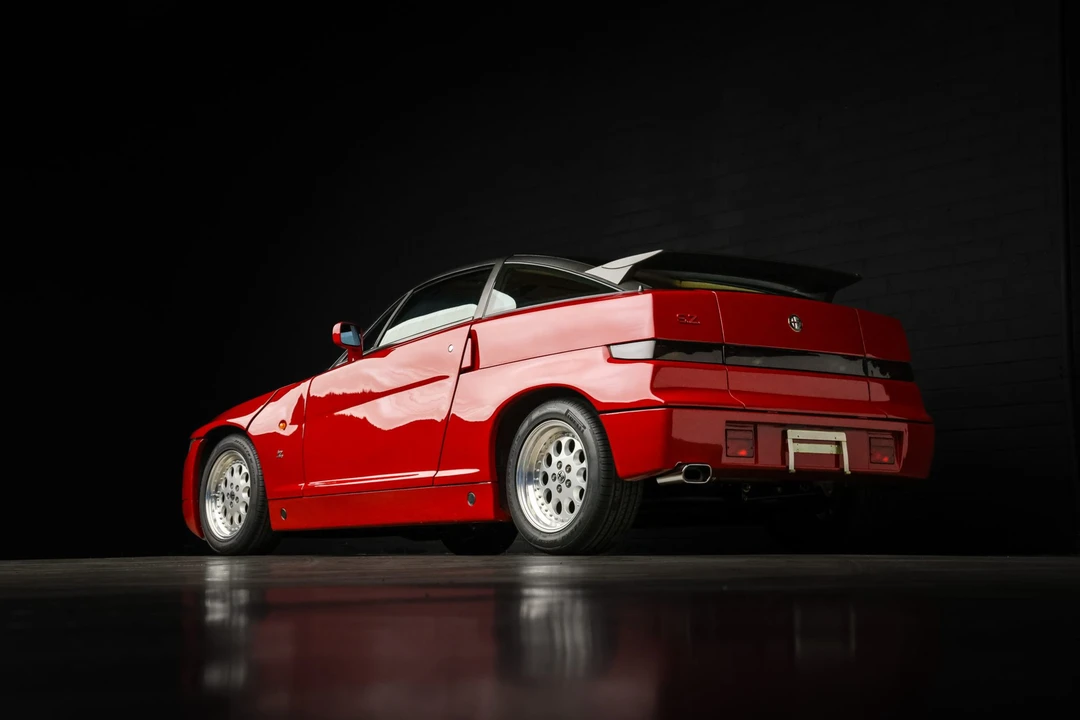 1991 Alfa Romeo SZ - Image 18 of 31