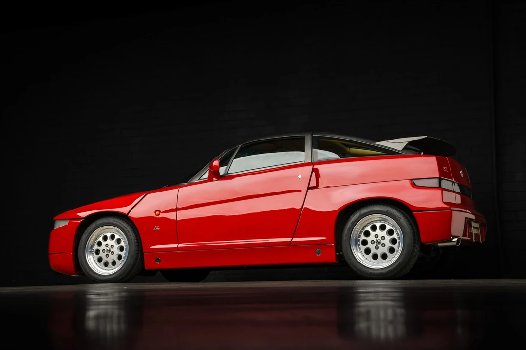 1991 Alfa Romeo SZ - Image 16 of 31