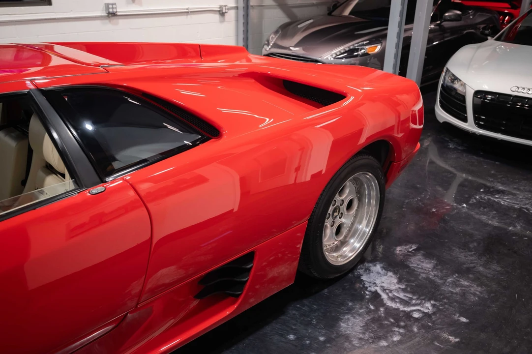 1995 Lamborghini Diablo VT - Image 18 of 31